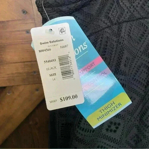 NWT Swim Solutions CROCHET BLACK Flyaway Tummy Control Swimdress Macys size 14 - Picture 8 of 11